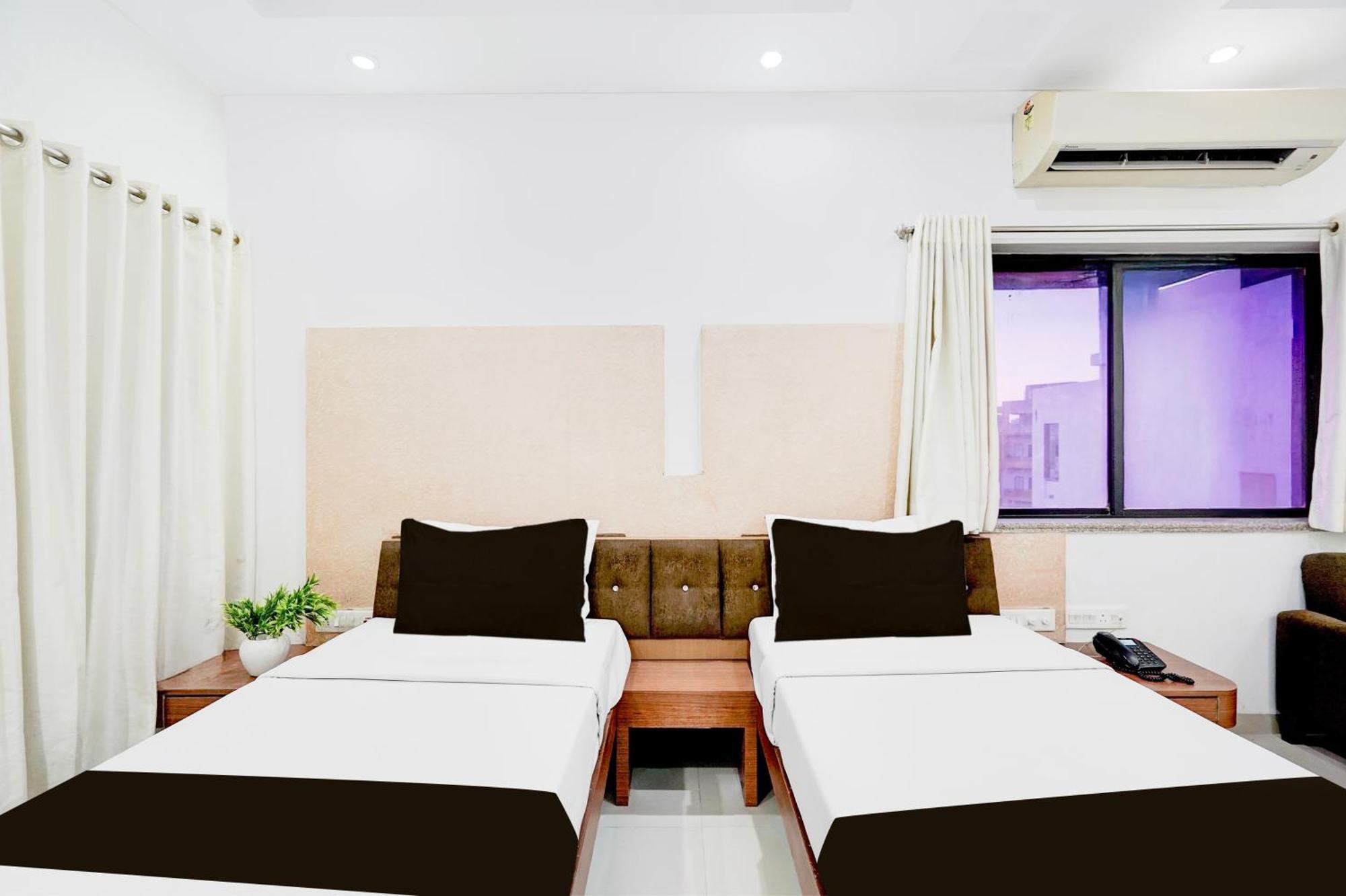 Super Townhouse Mg Road Porbandar Formerly Hotel Harmony エクステリア 写真