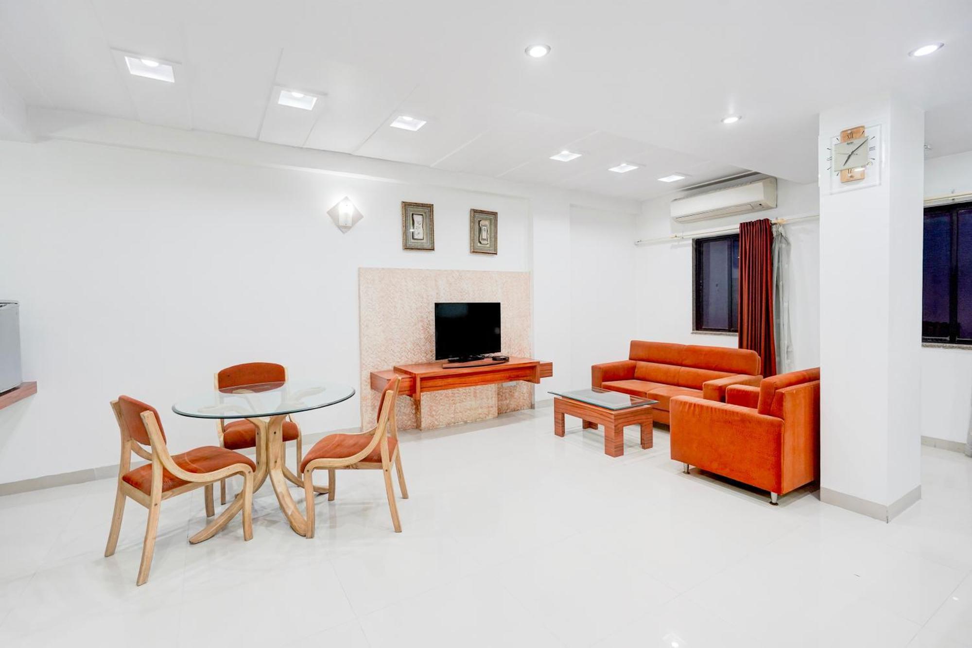 Super Townhouse Mg Road Porbandar Formerly Hotel Harmony エクステリア 写真