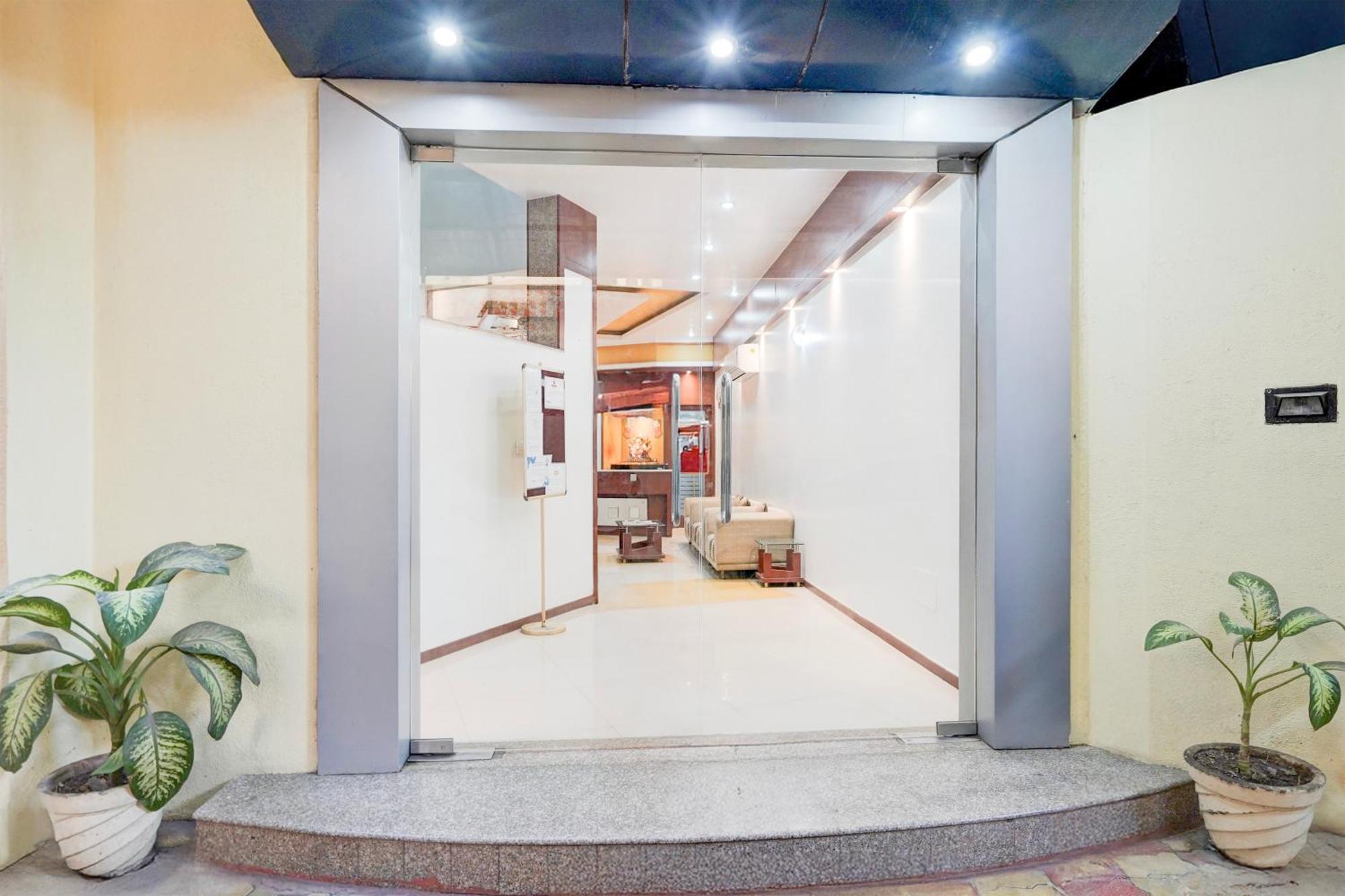 Super Townhouse Mg Road Porbandar Formerly Hotel Harmony エクステリア 写真