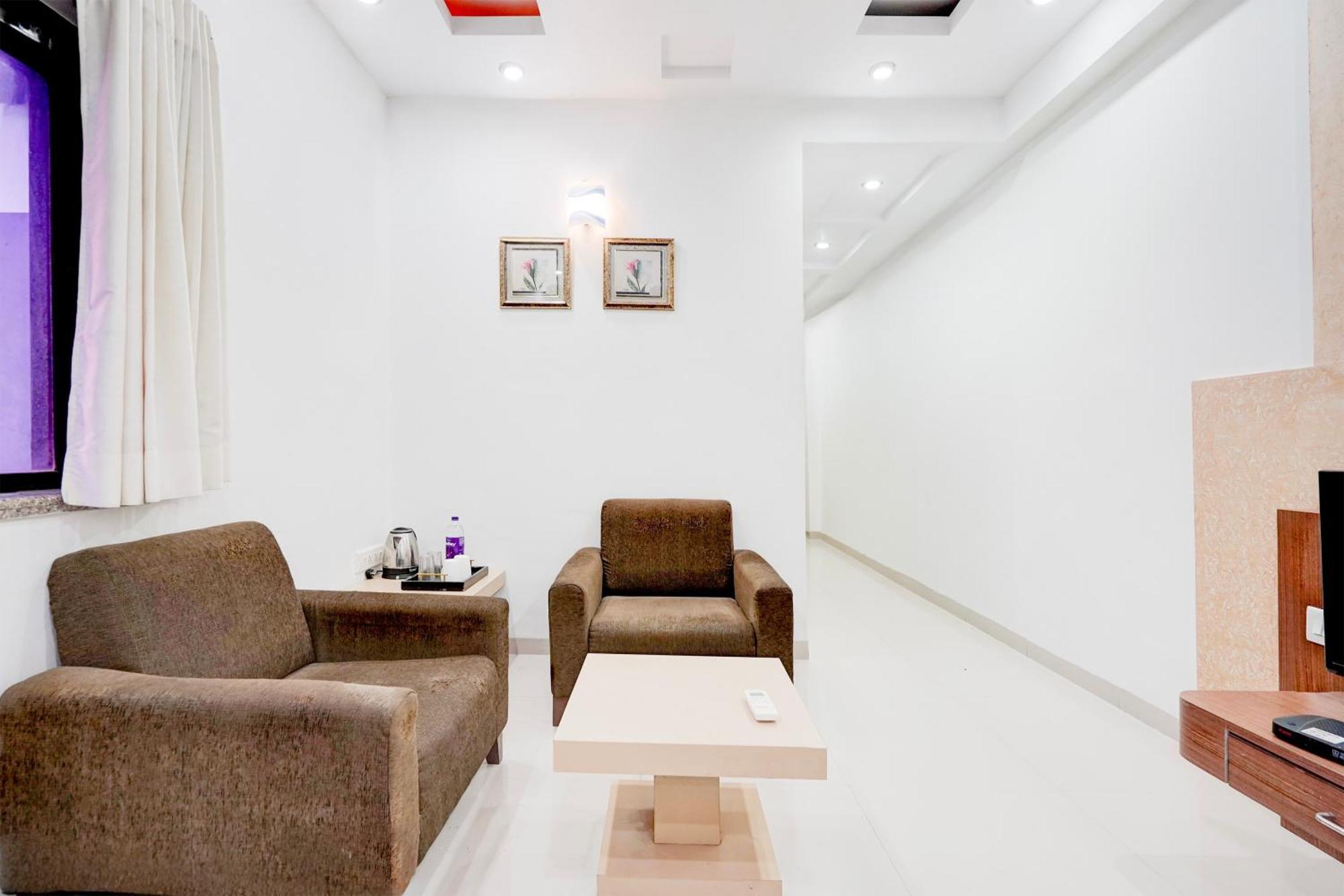 Super Townhouse Mg Road Porbandar Formerly Hotel Harmony エクステリア 写真