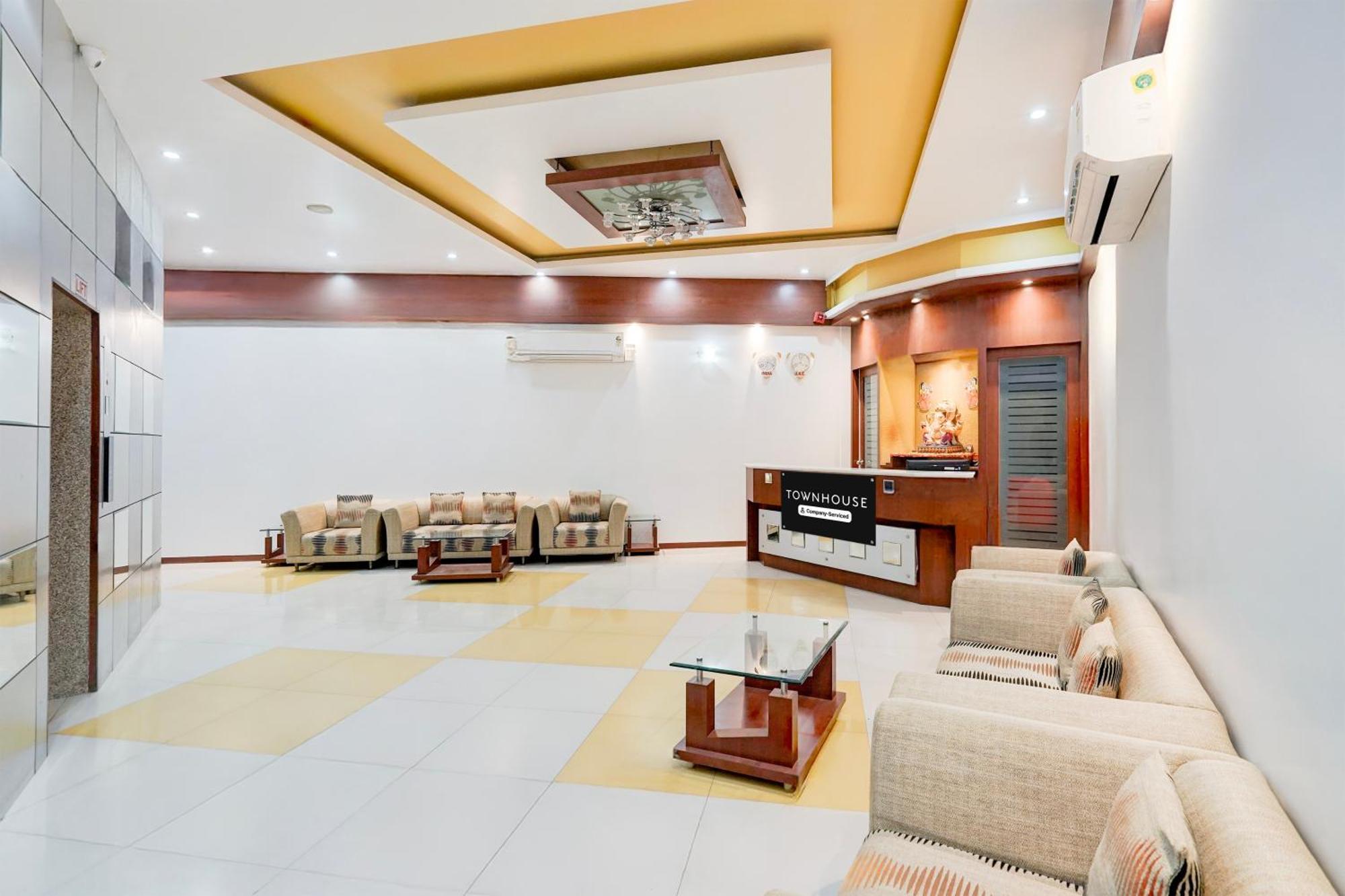 Super Townhouse Mg Road Porbandar Formerly Hotel Harmony エクステリア 写真