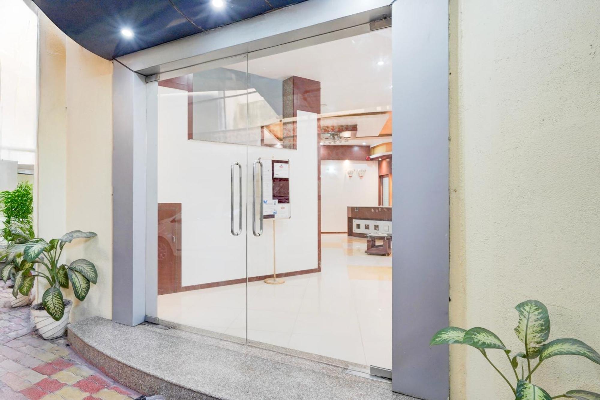 Super Townhouse Mg Road Porbandar Formerly Hotel Harmony エクステリア 写真