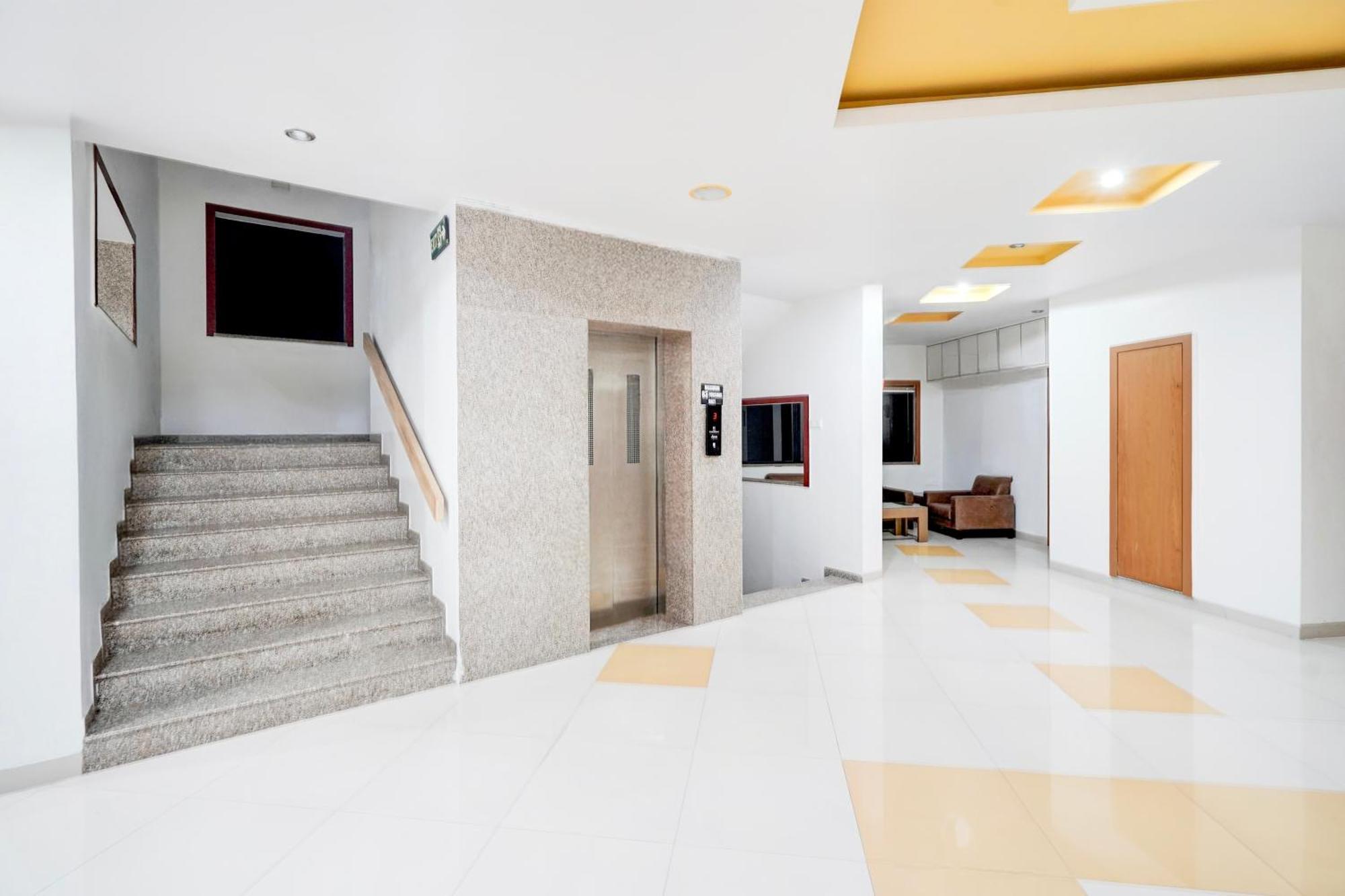 Super Townhouse Mg Road Porbandar Formerly Hotel Harmony エクステリア 写真